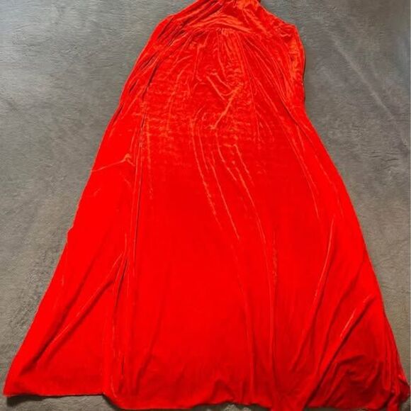 Adult Red Velvet Hooded Robe Cloak Halloween Costume - Picture 4 of 4